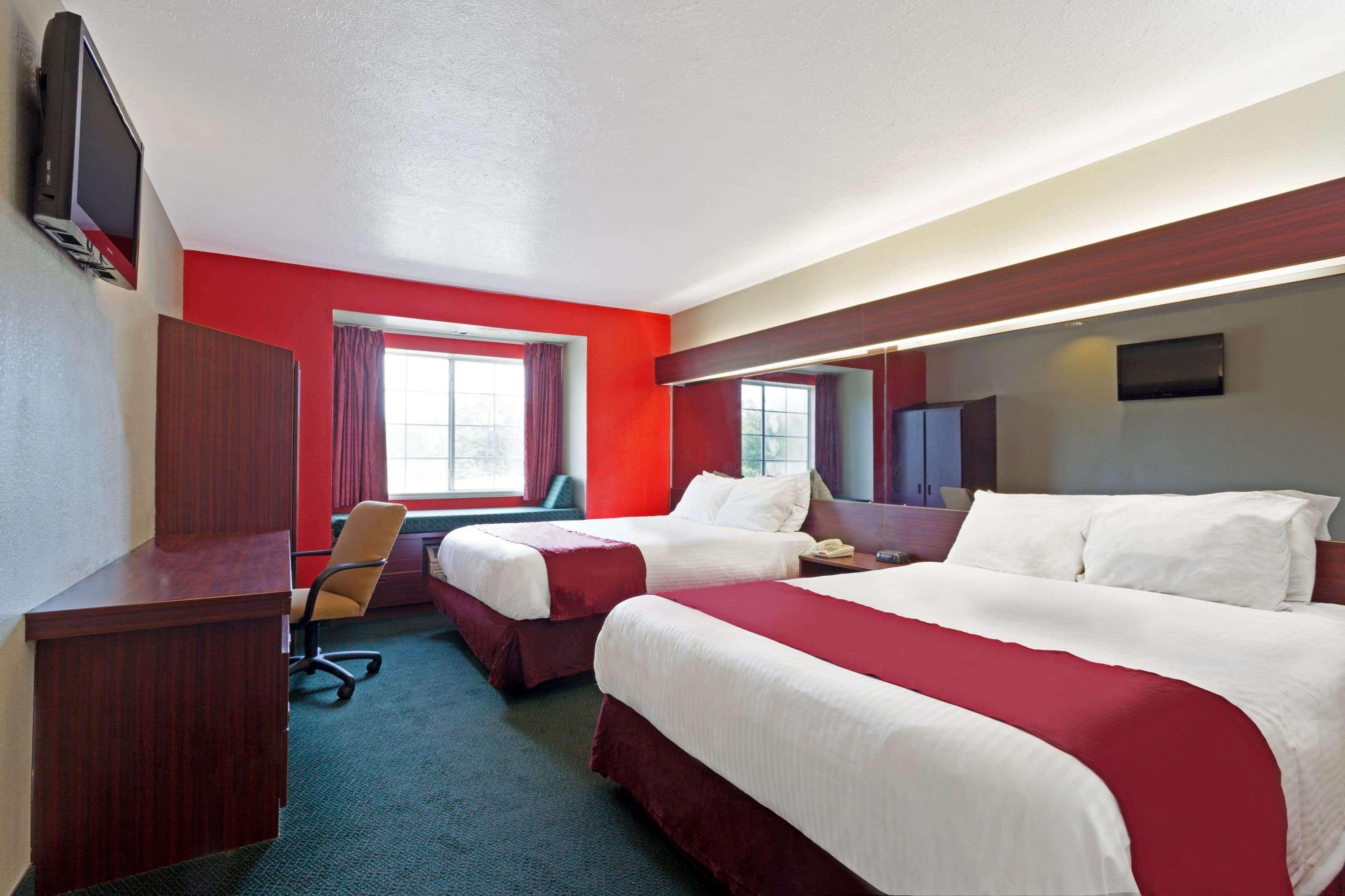 Microtel Inn & Suites By Wyndham Brandon Εξωτερικό φωτογραφία