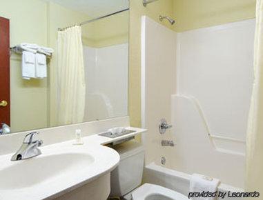 Microtel Inn & Suites By Wyndham Brandon Εξωτερικό φωτογραφία