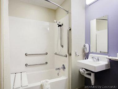Microtel Inn & Suites By Wyndham Brandon Εξωτερικό φωτογραφία